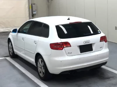 Audi A3  с аукциона в Японии