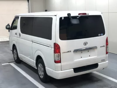 Toyota REGIUS ACE VAN