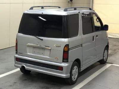 Daihatsu Atrai Wagon  с аукциона в Японии