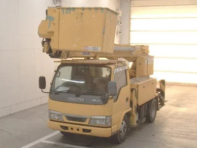 Isuzu ELF