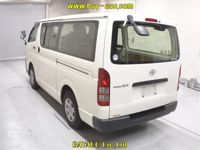 Toyota REGIUS ACE VAN