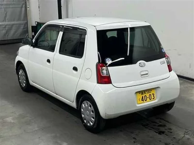 Daihatsu Esse