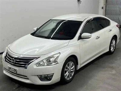 Nissan TEANA