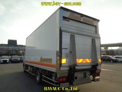 Mitsubishi FUSO FIGHTER