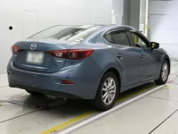 Mazda AXELA лот № 90372 оценка 3  с аукциона в Японии 1