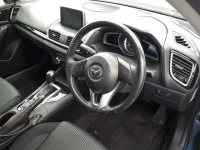 Mazda AXELA лот № 90372 оценка 3  с аукциона в Японии 8