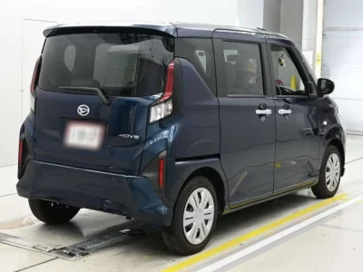Daihatsu MOVE  с аукциона в Японии