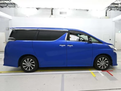 Toyota VELLFIRE  с аукциона в Японии