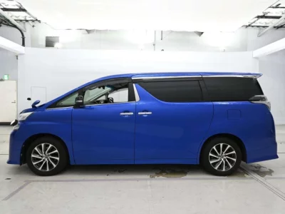 Toyota VELLFIRE  с аукциона в Японии