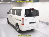 Mazda BONGO VAN лот № 30032 оценка R  с аукциона в Японии 1