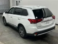 Mitsubishi OUTLANDER лот № 85108 оценка 4.5  с аукциона в Японии 1