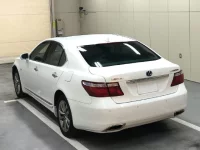 Lexus LS лот № 6049 оценка 3.5  с аукциона в Японии 1