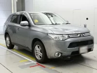 Mitsubishi OUTLANDER лот № 30249 оценка 3.5  с аукциона в Японии 4