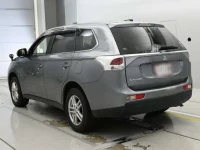 Mitsubishi OUTLANDER лот № 30249 оценка 3.5  с аукциона в Японии 5
