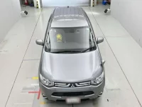 Mitsubishi OUTLANDER лот № 30249 оценка 3.5  с аукциона в Японии 6