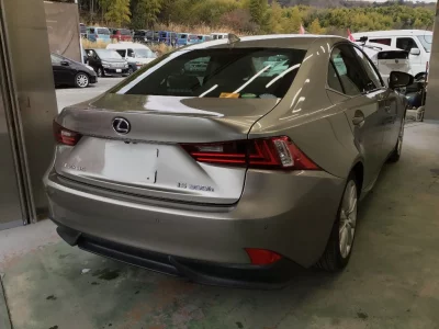 Lexus IS