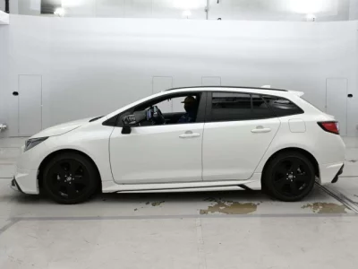 Toyota COROLLA TOURING  с аукциона в Японии