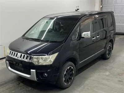 Mitsubishi DELICA D5