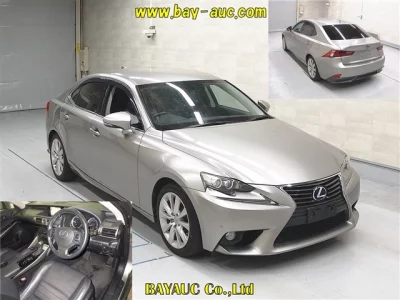 Lexus IS