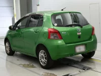 Toyota VITZ лот № 30288 оценка 3  с аукциона в Японии 5