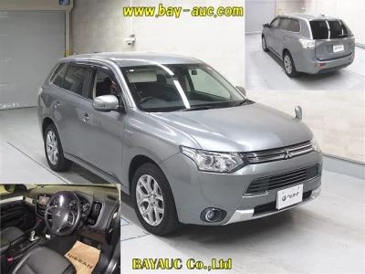 Mitsubishi OUTLANDER PHEV