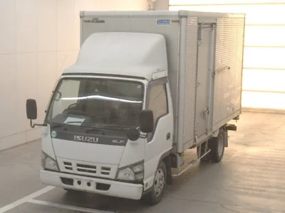 Isuzu ELF