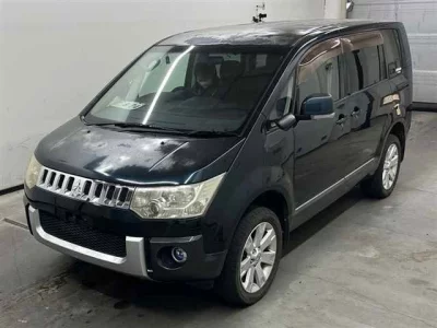 Mitsubishi DELICA D5