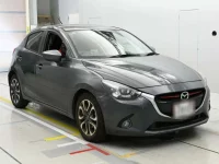 Mazda DEMIO лот № 90540 оценка 3  с аукциона в Японии 4