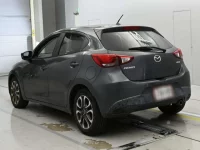 Mazda DEMIO лот № 90540 оценка 3  с аукциона в Японии 5