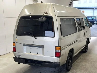 Nissan CARAVAN VAN  с аукциона в Японии