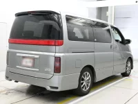 Nissan ELGRAND лот № 90546 оценка 3.5  с аукциона в Японии 1