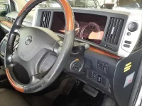 Nissan ELGRAND лот № 90546 оценка 3.5  с аукциона в Японии 8