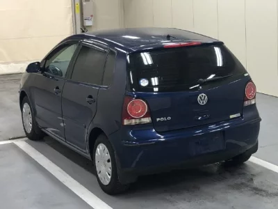 Volkswagen POLO  с аукциона в Японии
