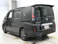 Honda STEP WAGON лот № 30345 оценка 4  с аукциона в Японии 5