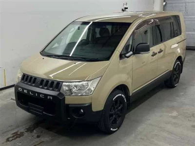 Mitsubishi DELICA D5