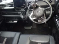Honda N BOX лот № 3063 оценка 5  с аукциона в Японии 2