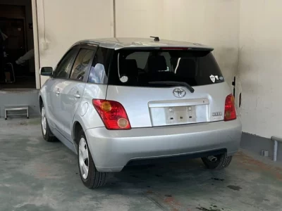 Toyota IST