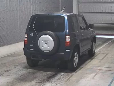 Nissan KIX  с аукциона в Японии