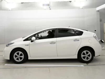 Toyota PRIUS PHV