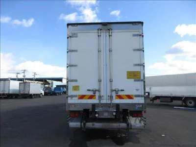 Isuzu TRUCK  с аукциона в Японии