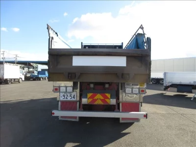 Isuzu TRUCK  с аукциона в Японии