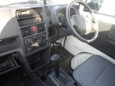 Nissan CLIPPER TRUCK