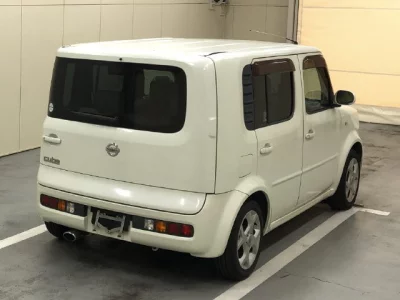 Nissan CUBE  с аукциона в Японии