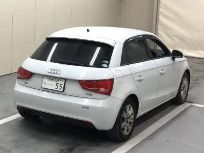 Audi A1  с аукциона в Японии