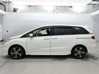 Honda ODYSSEY лот № 30440 оценка 3.5  с аукциона в Японии 3
