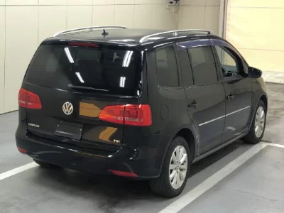 Volkswagen GOLF TOURAN