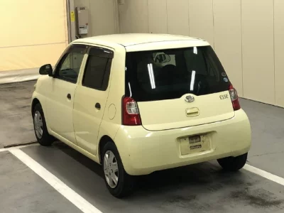 Daihatsu Esse