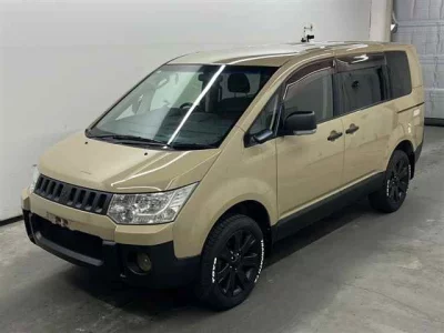 Mitsubishi DELICA D5