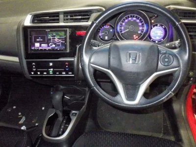 Honda FIT  с аукциона в Японии
