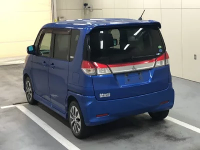 Mitsubishi DELICA D2